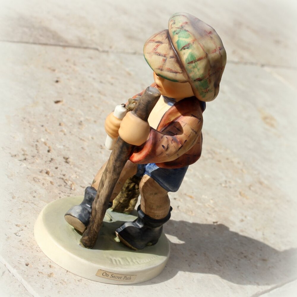 Hummel Figurine 'On Secret Path' by Goebel - Picture 7 of 11